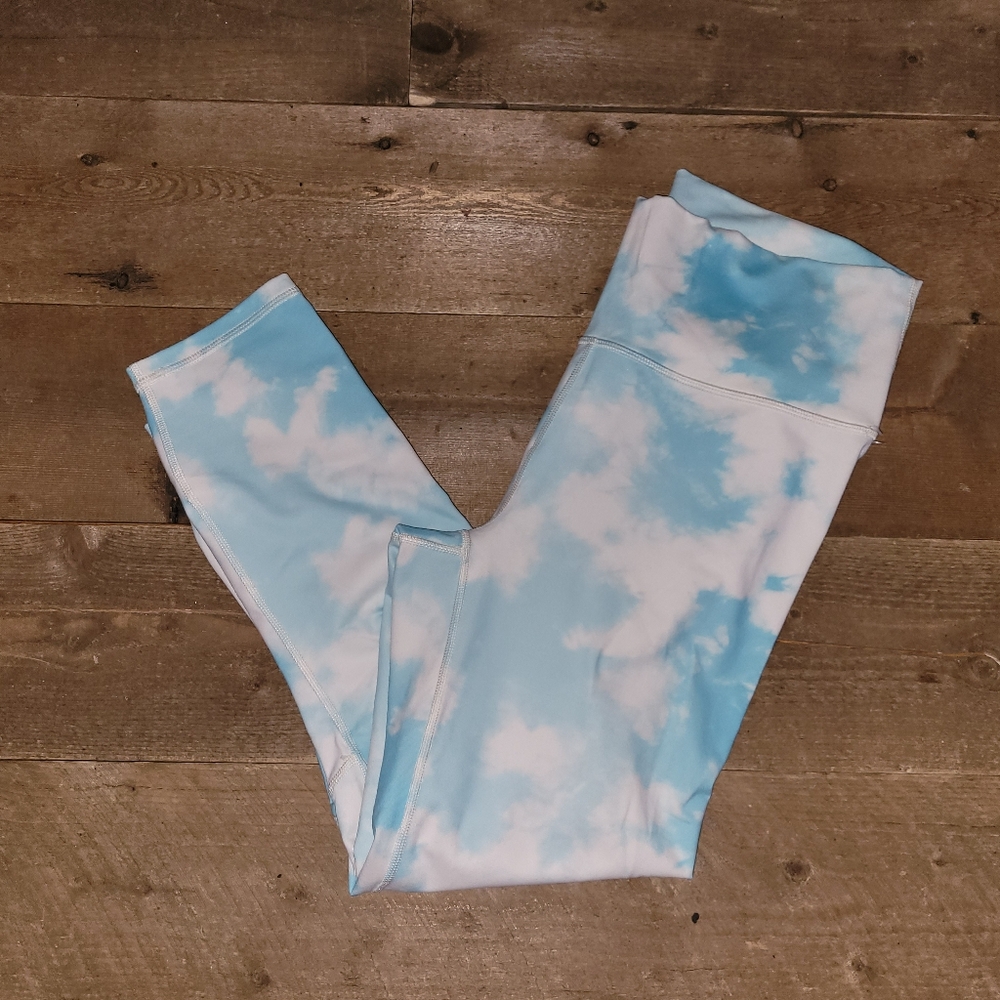 Fabletics Define PowerHold® High-Waisted Capris